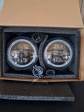 4in. Green HaloLED Fog Lights - Clear/Lens with Black Housing 07-18 Jeep Wrangle